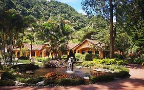 Valle Escondido Resort